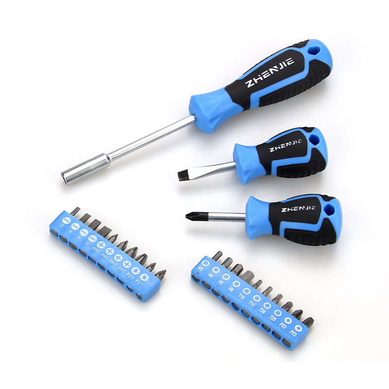 Unverzichtbare Werkzeuge für professionelle Elektriker: Die Anwendung und der Wert des isolierten Schraubendrehersatzes Unverzichtbare Werkzeuge für professionelle Elektriker: Die Anwendung und der Wert des isolierten Schraubendrehersatzes